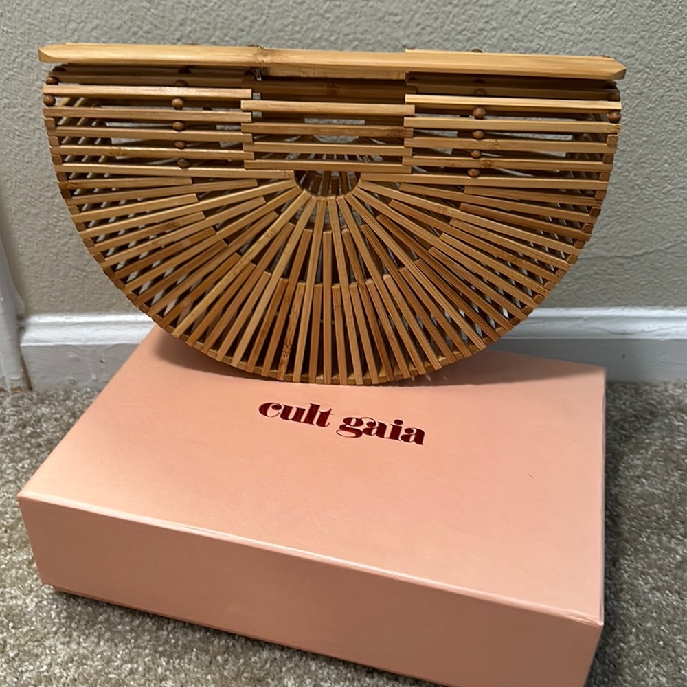 Cult Gaia small ark wooden bag. Excellent condition!